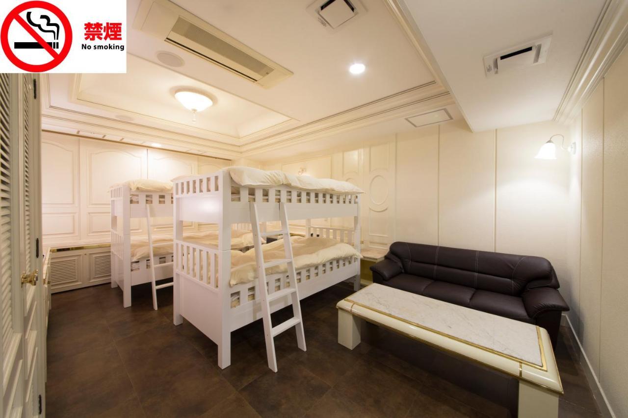 Hotel Beni East (Adults Only) Osaka Exterior photo